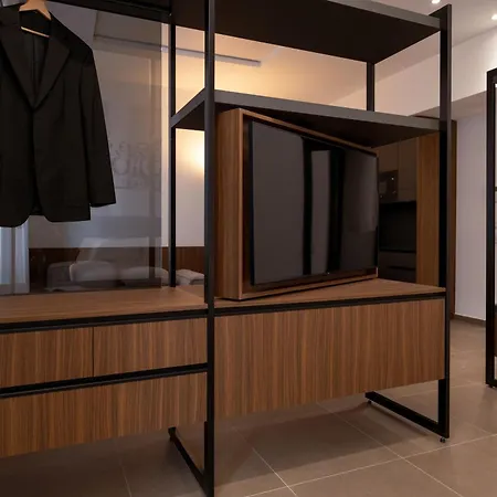 شقة فندقية Palazzo Monopolio 4*